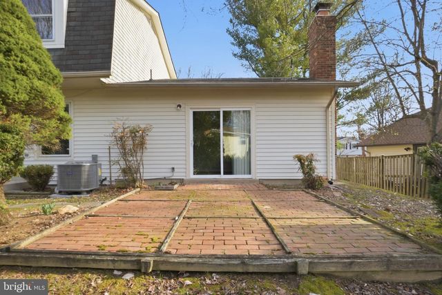 9713 WATERLINE DR, Burke, VA 22015