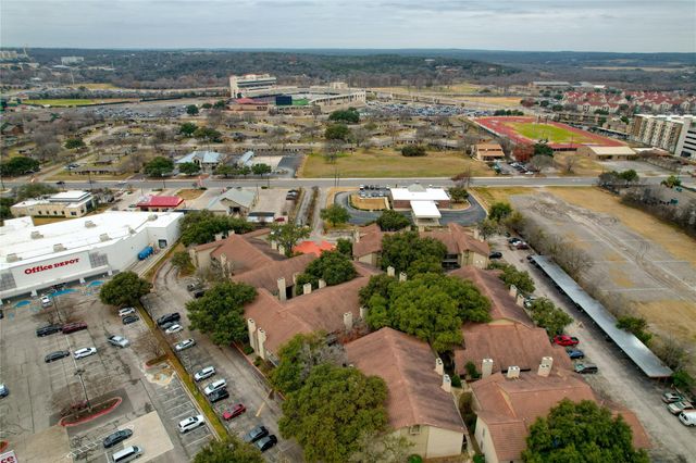 1202 Thorpe LN 616, San Marcos, TX 78666