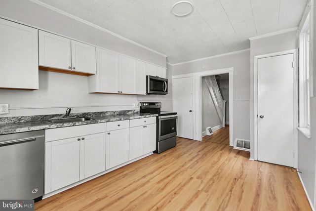 1419 W KING ST, York, PA 17404