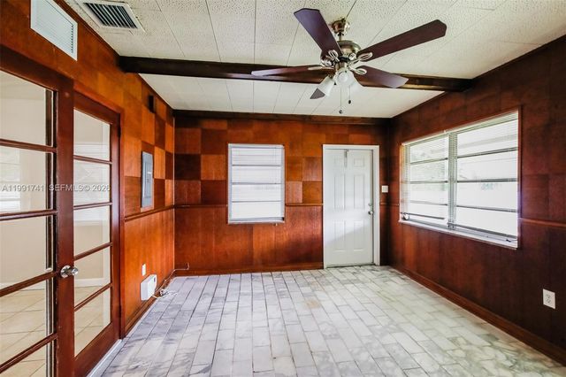 1710 NW 109th St, Miami, FL 33167