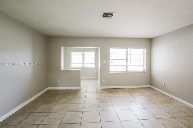 1710 NW 109th St, Miami, FL 33167