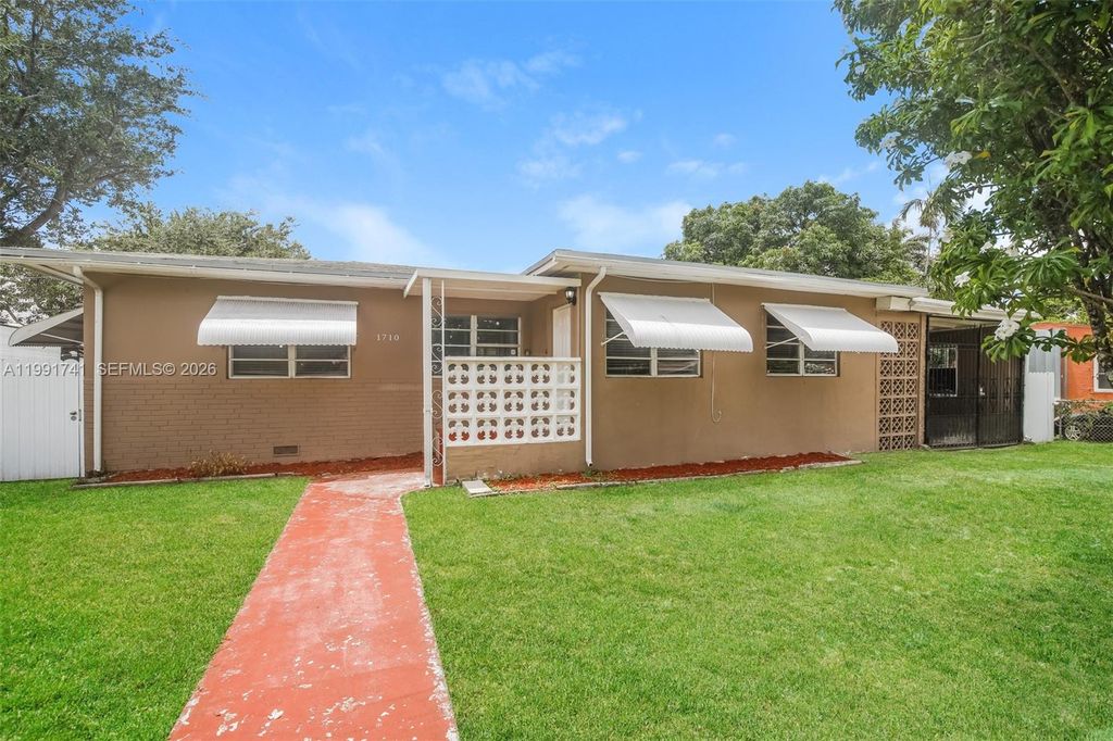 1710 NW 109th St, Miami, FL 33167