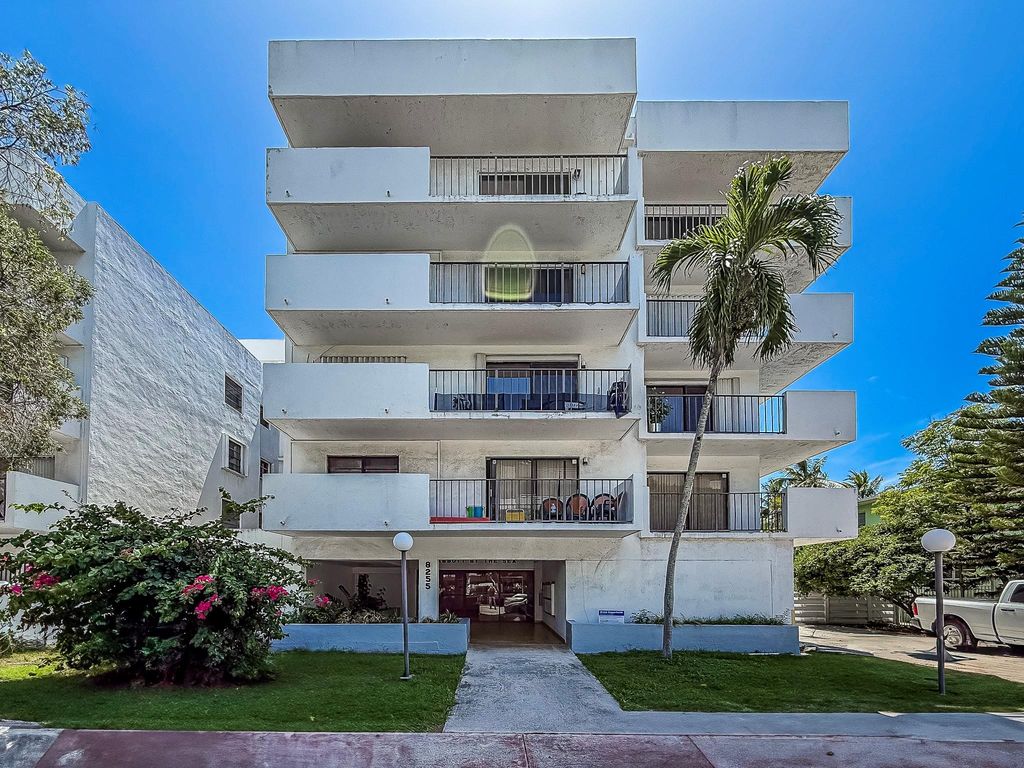 8255 Abbott Ave 305, Miami Beach, FL 33141