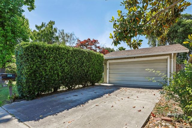 2854 Crittenden Ct, Stockton, CA 95207
