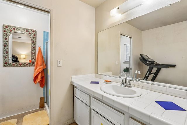 2854 Crittenden Ct, Stockton, CA 95207