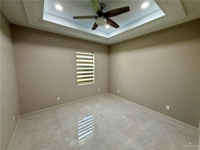 912 W Cheyenne Avenue, Pharr, TX 78577