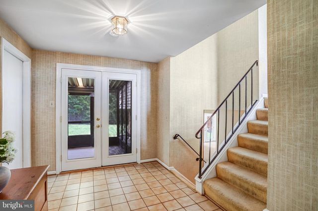 12842 FANTASIA DR, Herndon, VA 20170
