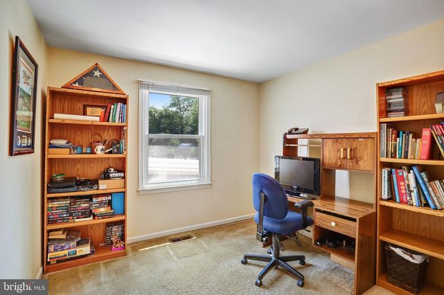 12842 FANTASIA DR, Herndon, VA 20170