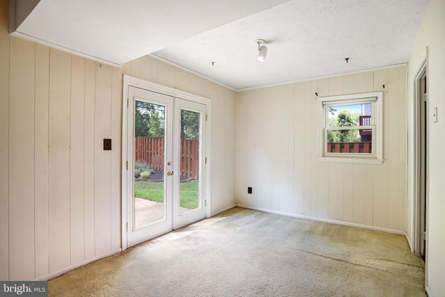 12842 FANTASIA DR, Herndon, VA 20170
