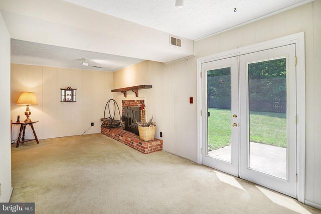 12842 FANTASIA DR, Herndon, VA 20170