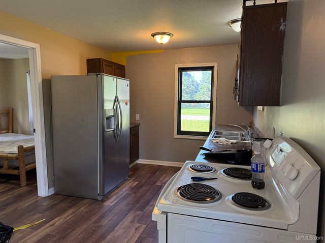 515 E Prospect Street, Munising, MI 49862