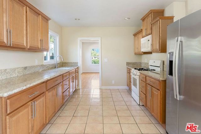 3311 Carlyle Street, Los Angeles, CA 90065