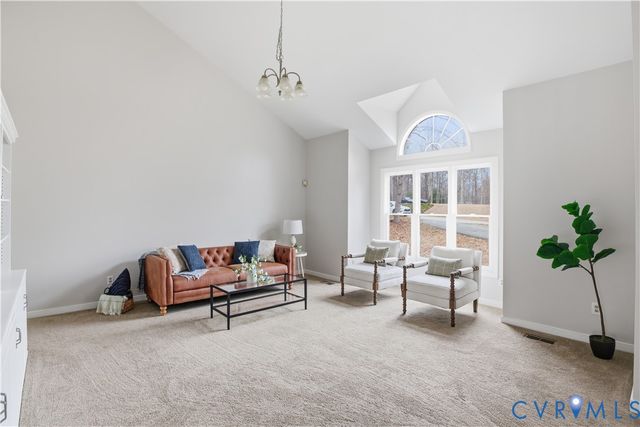 14429 Fox Knoll Dr, Colonial Heights, VA 23834