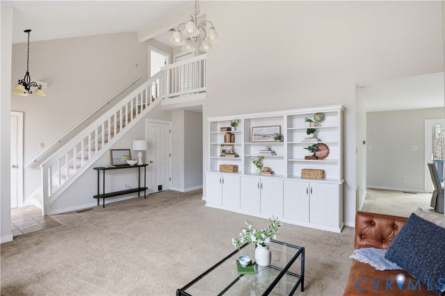 14429 Fox Knoll Dr, Colonial Heights, VA 23834