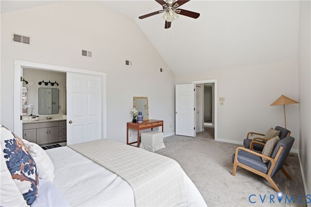 14429 Fox Knoll Dr, Colonial Heights, VA 23834