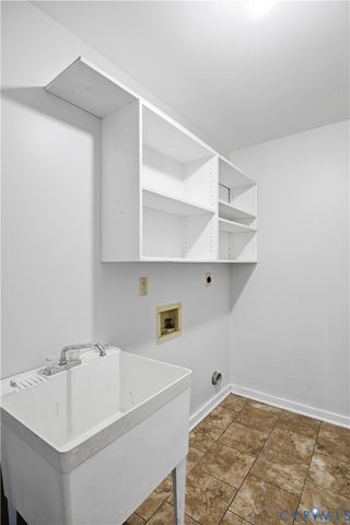 14429 Fox Knoll Dr, Colonial Heights, VA 23834