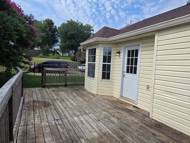 2025 Windroe Dr, Clarksville, TN 37042