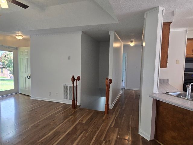 2025 Windroe Dr, Clarksville, TN 37042