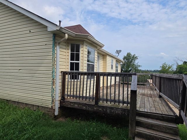 2025 Windroe Dr, Clarksville, TN 37042