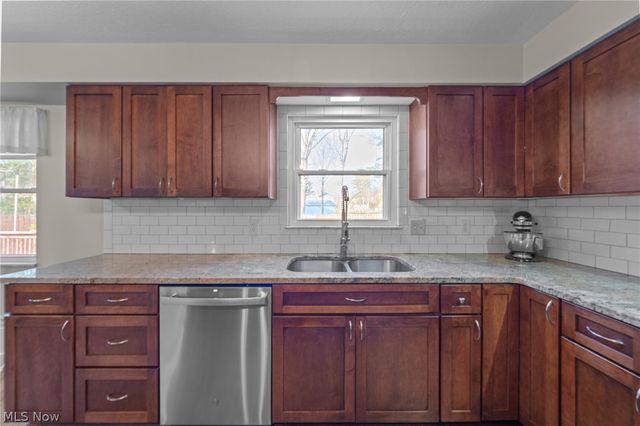 25684 Hidden Acres Drive, Westlake, OH 44145