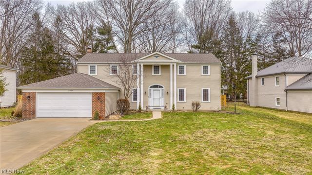 25684 Hidden Acres Drive, Westlake, OH 44145
