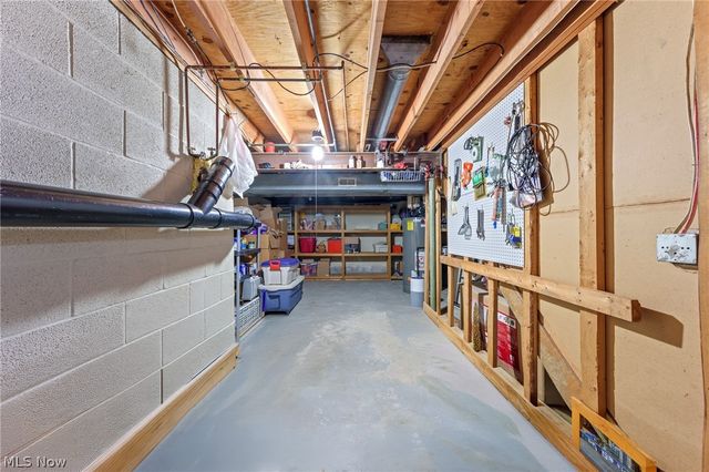 25684 Hidden Acres Drive, Westlake, OH 44145