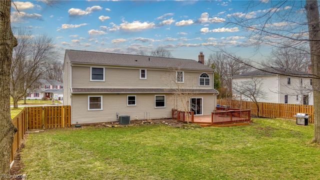 25684 Hidden Acres Drive, Westlake, OH 44145