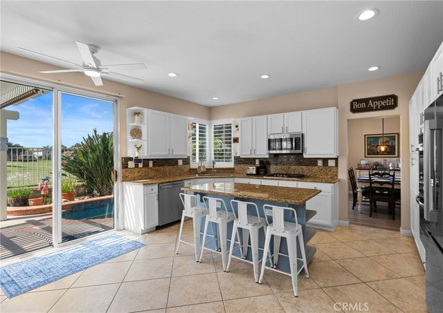 28997 New Harmony Court, Menifee, CA 92584