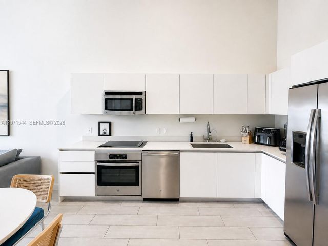 1600 SW 1st Avenue 303, Miami, FL 33129