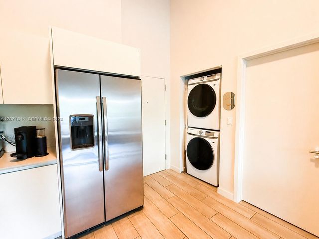 1600 SW 1st Avenue 303, Miami, FL 33129