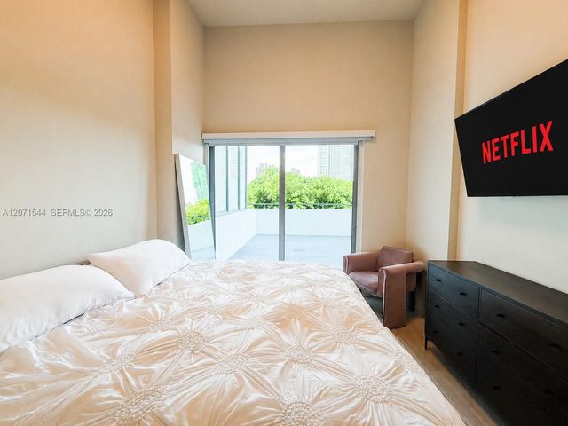 1600 SW 1st Avenue 303, Miami, FL 33129
