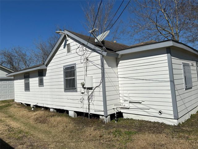 2217 Chew Street, Houston, TX 77020