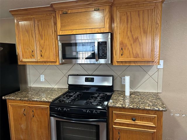 2217 Chew Street, Houston, TX 77020