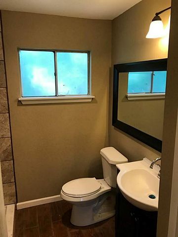 638 Heidrich St Street 23, Houston, TX 77018