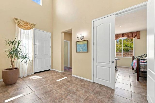 2990 Burnet Drive, Escondido, CA 92027