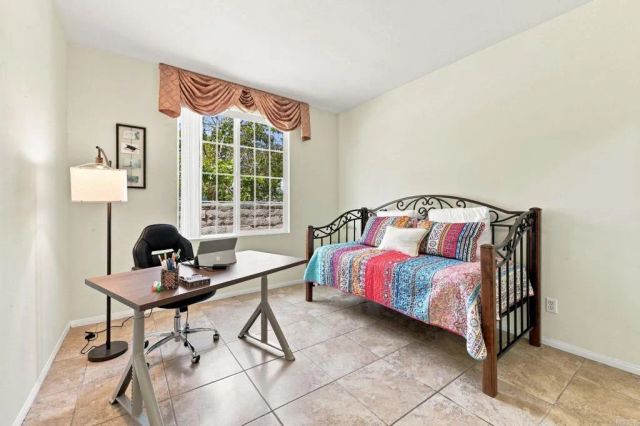 2990 Burnet Drive, Escondido, CA 92027