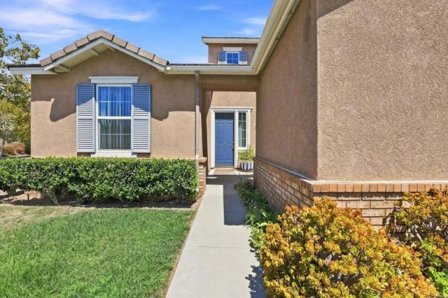 2990 Burnet Drive, Escondido, CA 92027