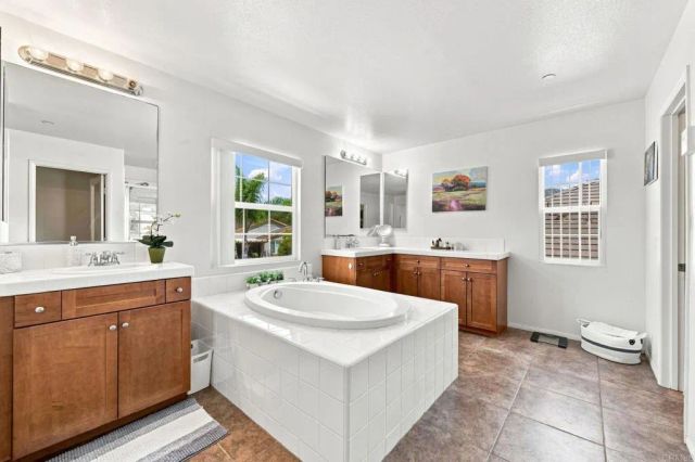 2990 Burnet Drive, Escondido, CA 92027