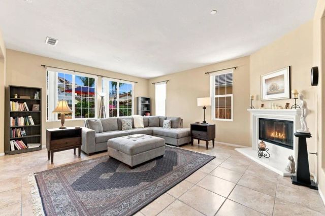 2990 Burnet Drive, Escondido, CA 92027