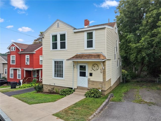 21 Elderkin Avenue, Camillus, NY 13031