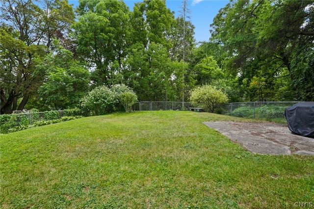 21 Elderkin Avenue, Camillus, NY 13031