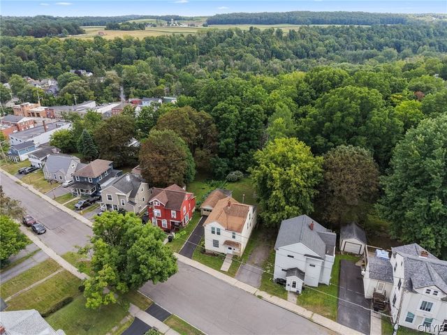 21 Elderkin Avenue, Camillus, NY 13031