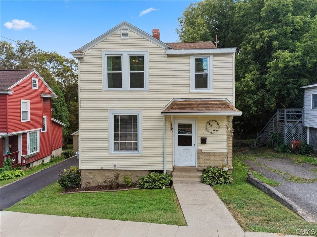 21 Elderkin Avenue, Camillus, NY 13031