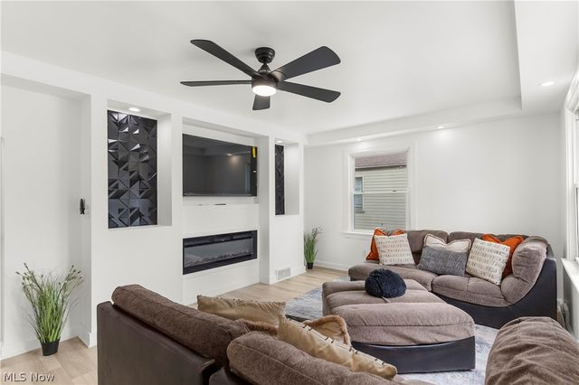 2526 Stocker Avenue, Youngstown, OH 44505