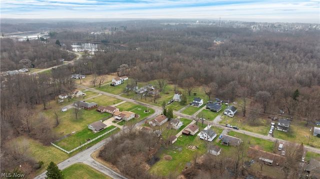 2526 Stocker Avenue, Youngstown, OH 44505