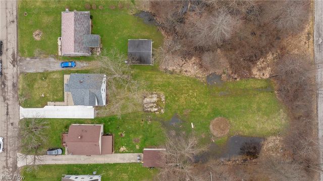 2526 Stocker Avenue, Youngstown, OH 44505