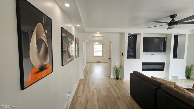 2526 Stocker Avenue, Youngstown, OH 44505