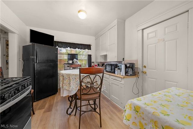9701 Parkview Avenue, Cleveland, OH 44104