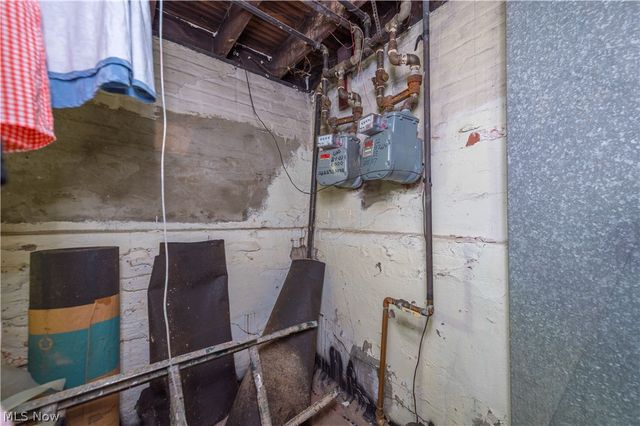 9701 Parkview Avenue, Cleveland, OH 44104