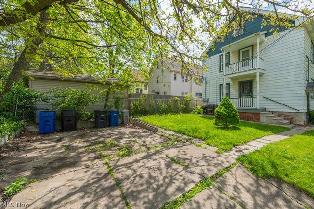 9701 Parkview Avenue, Cleveland, OH 44104